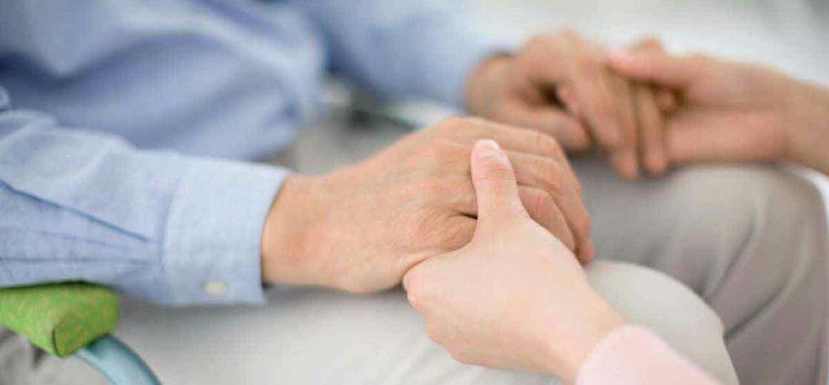 Immagine: anziani-non-autosufficienti-1160x540